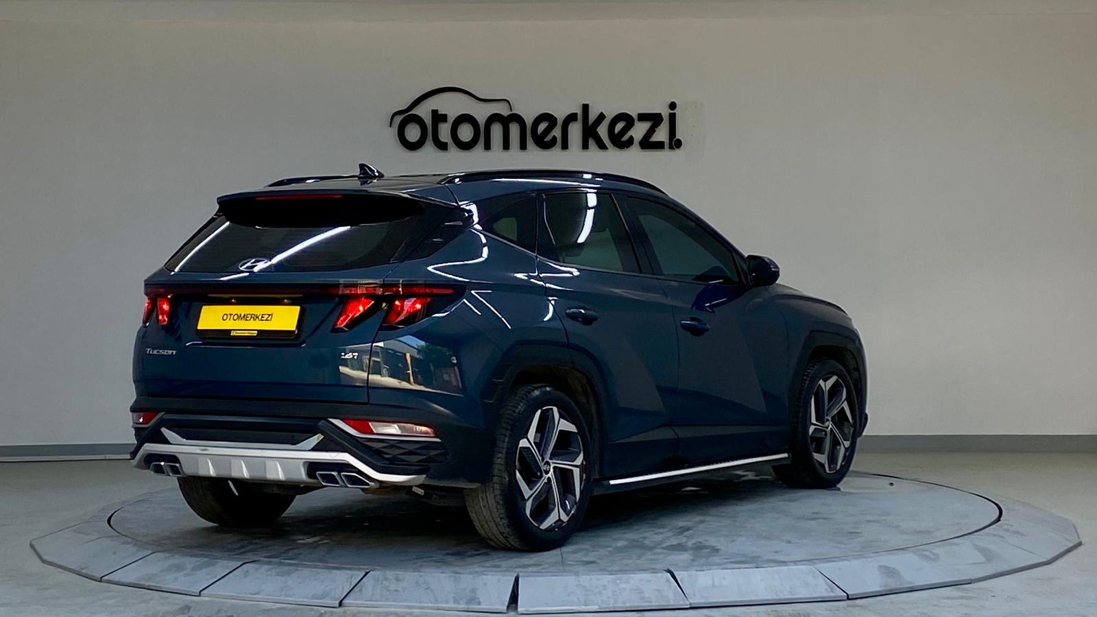 HYUNDAI TUCSON 26